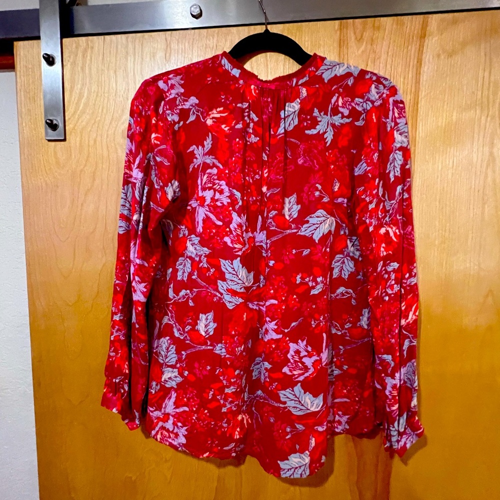 Lucky brand red small size but Lucky brand runs big.